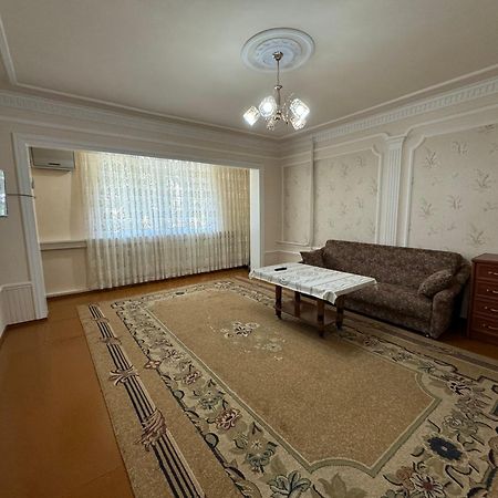 Yunusabad 7 Американский Посольство Taskent Exterior foto