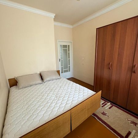 Yunusabad 7 Американский Посольство Taskent Exterior foto
